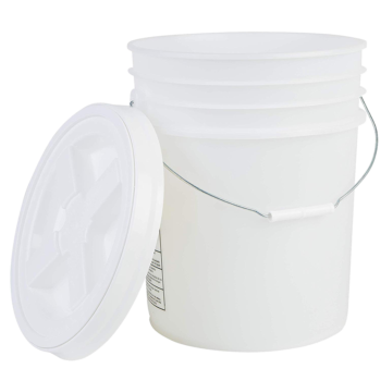 rv buckets for storing garbage