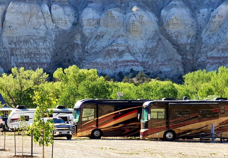 Motorhomes parked on gravel road in Utah