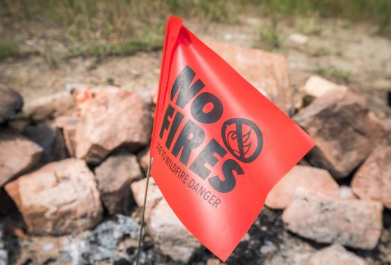 Flag that says No Fires